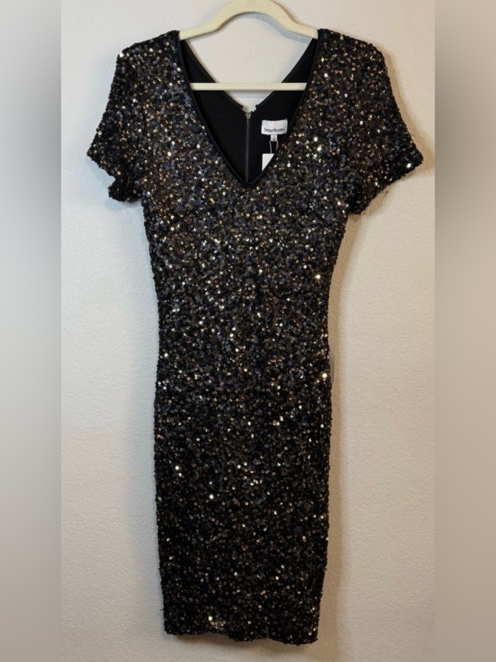 NWT Heartloom Kaley Sequin Short Sleeve Bodycon Dress V Neck Black Size Small - Picture 2 of 15